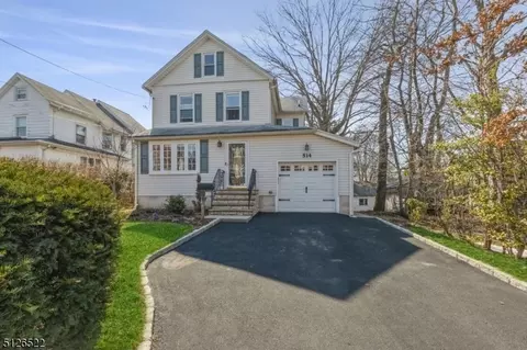 514 Trinity Pl, Westfield, NJ 07090 photo 1