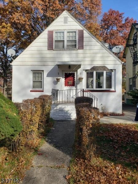 726 Springdale Ave, East Orange, NJ 07017