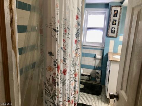 422 E 2nd St, Plainfield, NJ 07060 photo 9
