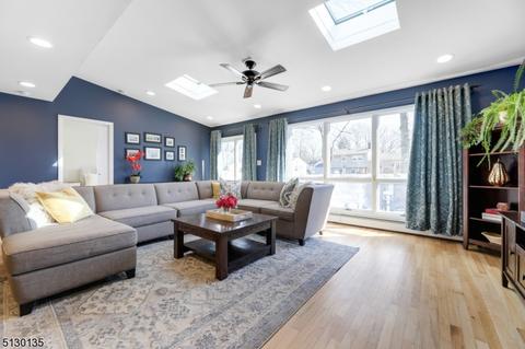 49 Hemlock Ter, Springfield, NJ 07081 photo 14