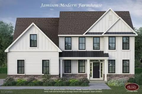 7 Holcombe Grove Rd, Lambertville, NJ 08530