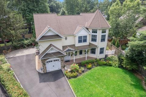 12 Colony Ct, Summit, NJ 07901 photo 2