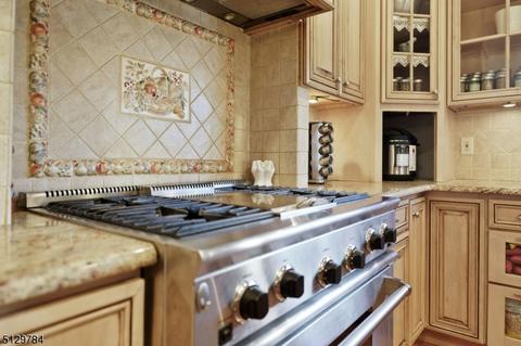 36 Willow Rd, Summit, NJ 07901 photo 10