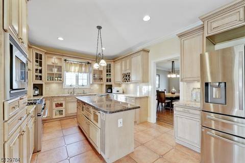 36 Willow Rd, Summit, NJ 07901 photo 9