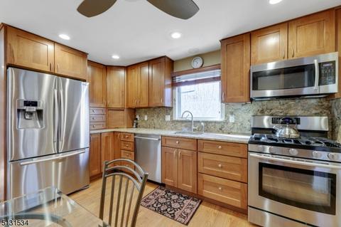 60 Fieldstone Dr, Springfield, NJ 07081 photo 3