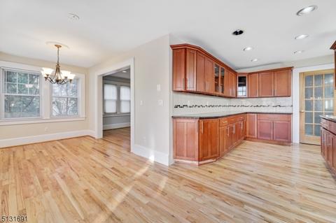 2 Perry Pl, Springfield, NJ 07081 photo 7