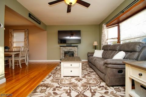 225 Perry St, Dover, NJ 07801 photo 6