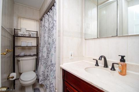 225 Perry St, Dover, NJ 07801 photo 20
