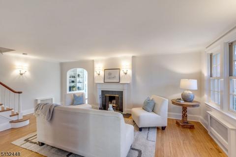4 Blackburn Pl, Summit, NJ 07901 photo 3