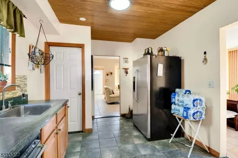 63 Byrne St, Hackensack, NJ 07601 photo 10