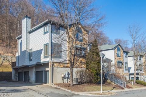 115 Overlook Dr, Hackettstown, NJ 07840 photo 1