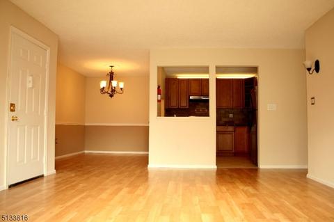 74 Baldwin Ct, Basking Ridge, NJ 07920 photo 3