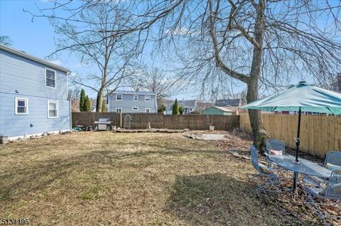 36 Burnside Pl, Wanaque Boro, NJ 07420 photo 23