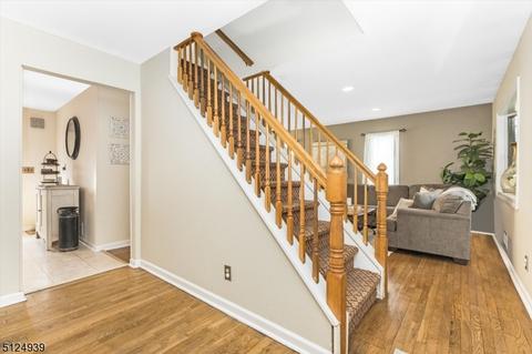 16 Dubel Rd, Wayne, NJ 07470 photo 5