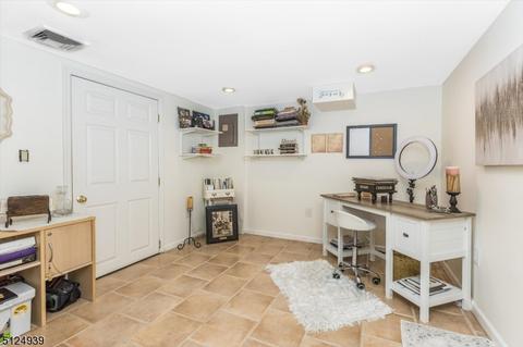 16 Dubel Rd, Wayne, NJ 07470 photo 20