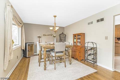 16 Dubel Rd, Wayne, NJ 07470 photo 8
