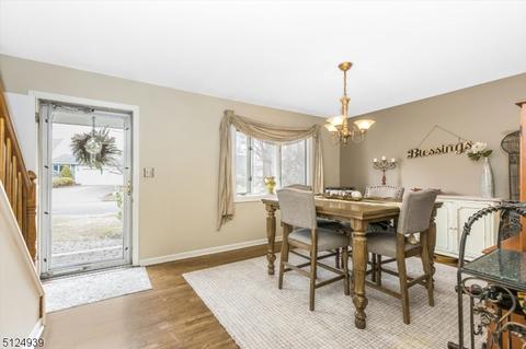 16 Dubel Rd, Wayne, NJ 07470 photo 9