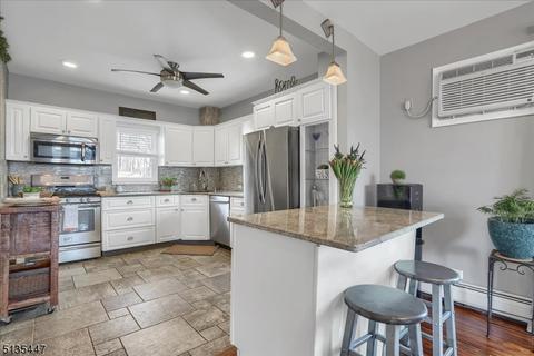 21 Burnside Pl, Wanaque Boro, NJ 07420 photo 16