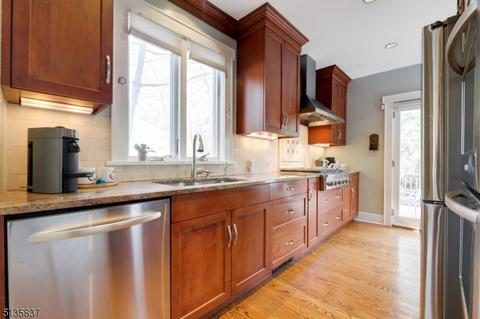 8 Brookside Rd, Maplewood, NJ 07040 photo 25