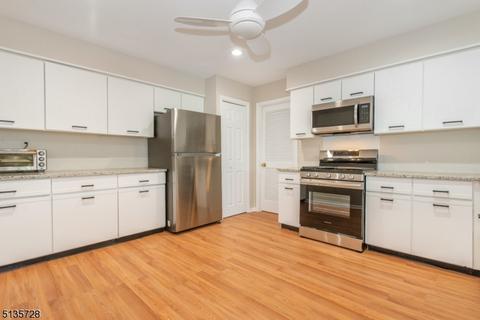 57 Birch Ln, Wayne, NJ 07470 photo 9