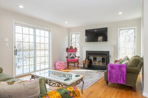 57 Birch Ln, Wayne, NJ 07470 photo 5