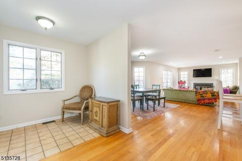 57 Birch Ln, Wayne, NJ 07470 photo 3