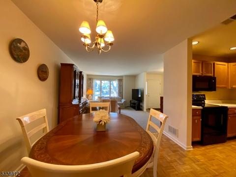 9 Park Edge, Berkeley Heights, NJ 07922 photo 4
