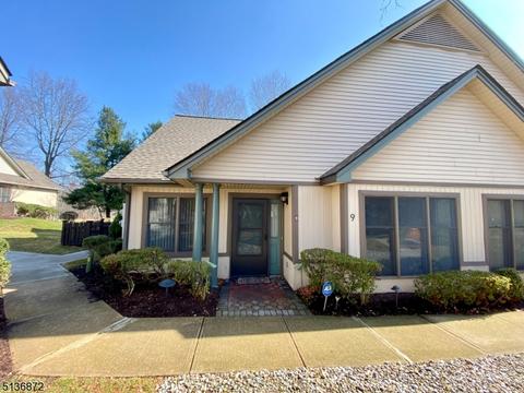 9 Park Edge, Berkeley Heights, NJ 07922 photo 1
