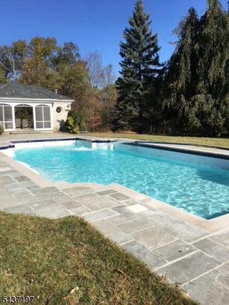 2 Oriole Ter, Sparta, NJ 07871 photo 2