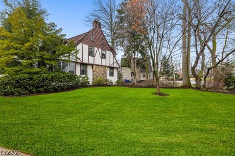 77 Locust Ave, Millburn, NJ 07041 photo 1