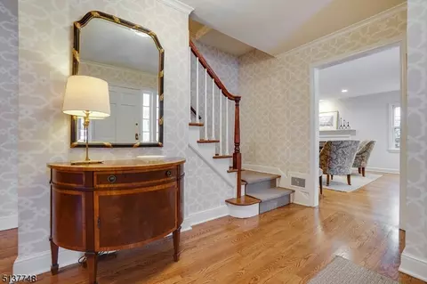 9 Pine Ridge Dr, Summit, NJ 07901 photo 2