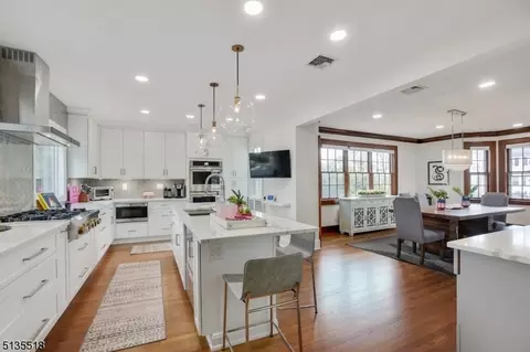 75 Mountainview Rd, Millburn, NJ 07041 photo 16
