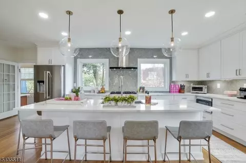 75 Mountainview Rd, Millburn, NJ 07041 photo 14