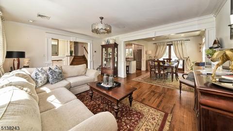 19 Monhegan Ave, Wayne, NJ 07470 photo 5