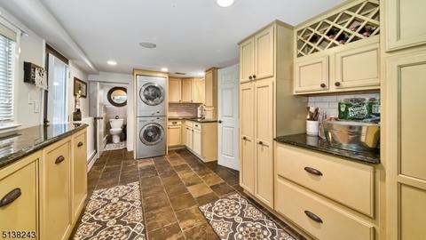19 Monhegan Ave, Wayne, NJ 07470 photo 13