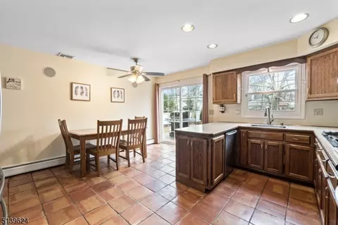 23 Bernadette Ct, Springfield, NJ 07081 photo 11