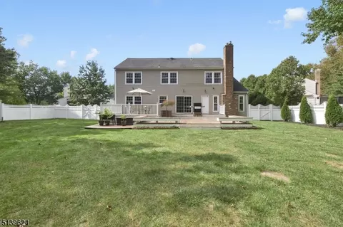 23 Bernadette Ct, Springfield, NJ 07081 photo 4