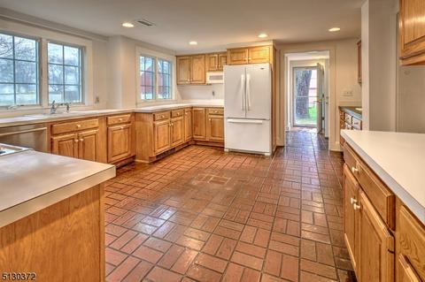 67 W Main St, Mendham, NJ 07945 photo 9