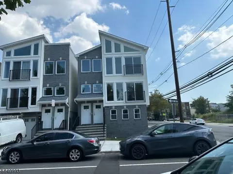 412 S 11th St, Newark, NJ 07103