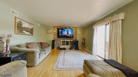 140 Lions Head Dr W, Wayne, NJ 07470 photo 9