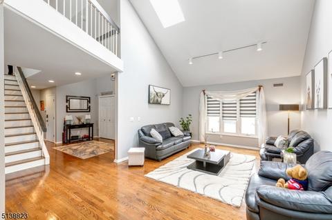 26 Compton Ct, Basking Ridge, NJ 07920 photo 8