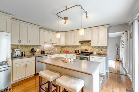 26 Compton Ct, Basking Ridge, NJ 07920 photo 12