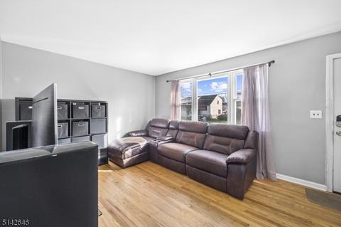 181 Pineview Ter, Plainfield, NJ 07062 photo 5