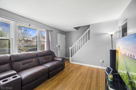 181 Pineview Ter, Plainfield, NJ 07062 photo 4