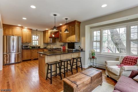 9 Mountain Ave, Mendham, NJ 07945 photo 3