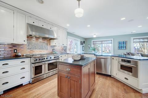 56 Walnut Ave, Millburn, NJ 07041 photo 8