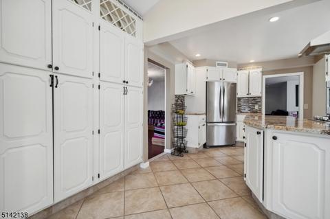 383 Alps Rd, Wayne, NJ 07470 photo 7
