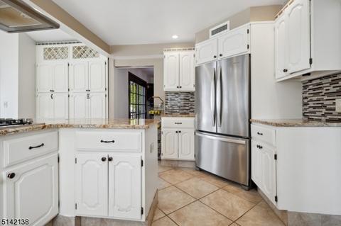 383 Alps Rd, Wayne, NJ 07470 photo 4