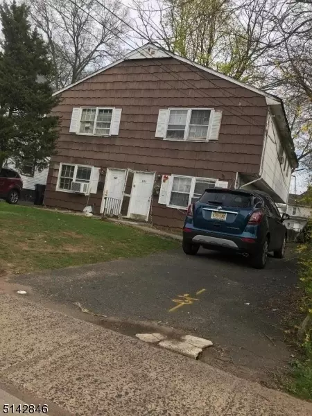 927 W 4th St, Plainfield, NJ 07063 photo 1