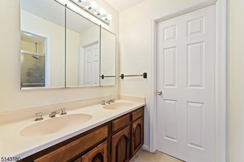 27 Killdeer Dr, Hackettstown, NJ 07840 photo 15